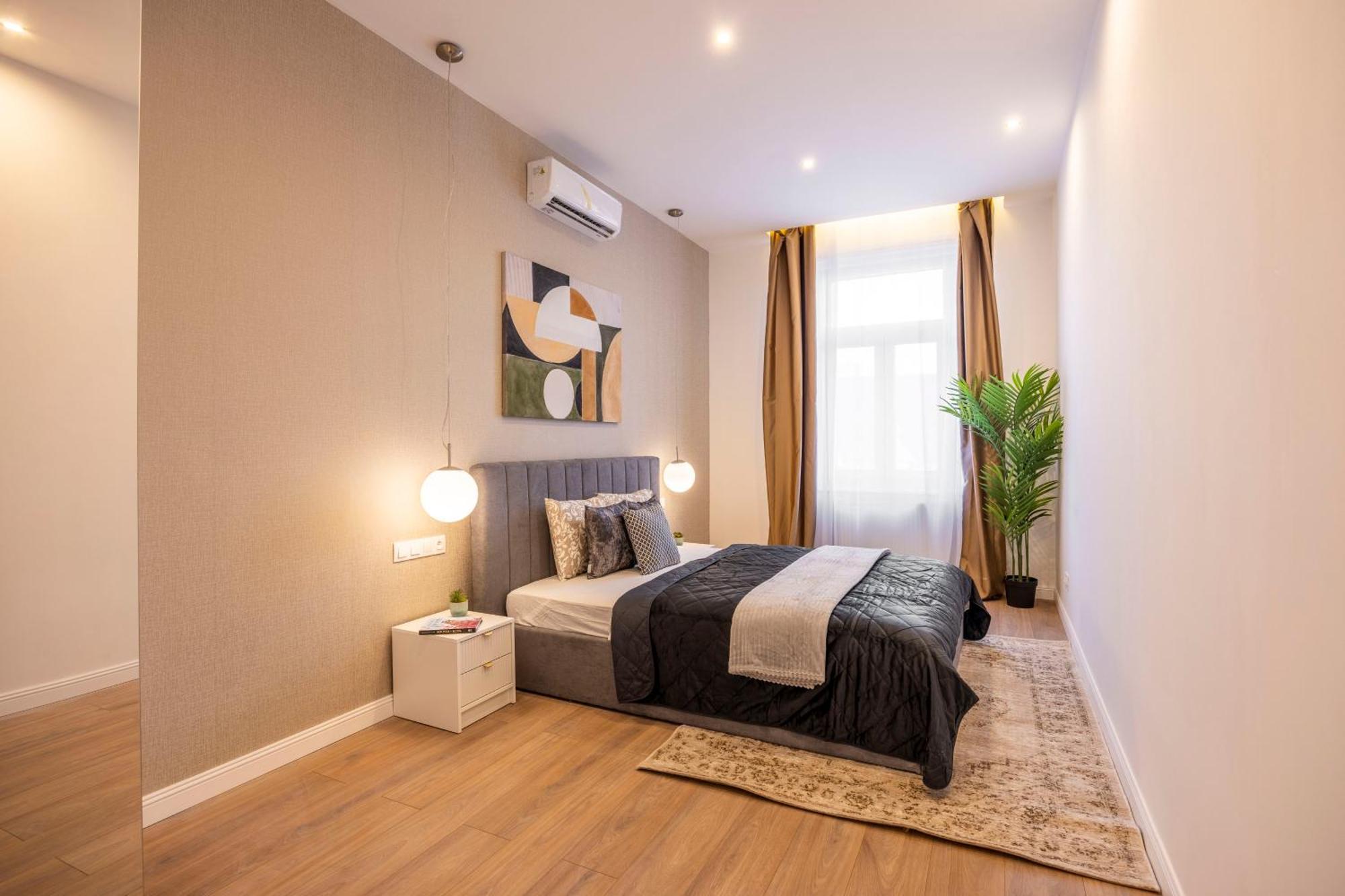 Luxury & Classy Central Apartment With 3Bedrm, 2Bathrm Budapeste Exterior foto
